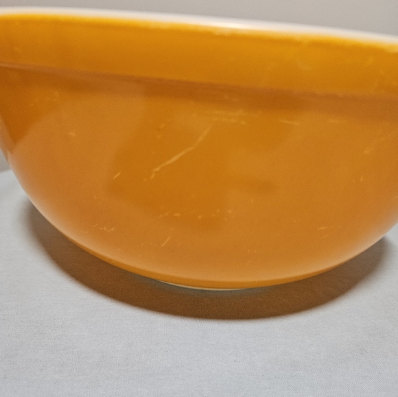 Vintage Pyrex Citrus Orange 403 Mixing/ Nesting Bowl - Picture 5 of 5